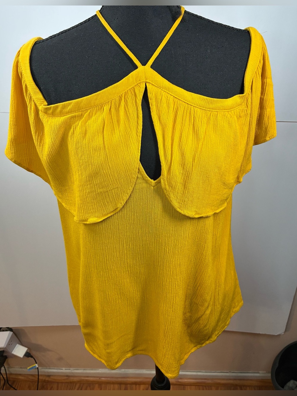 Express Yellow Cold-Shoulder Halter-Back Blouse Size Medium